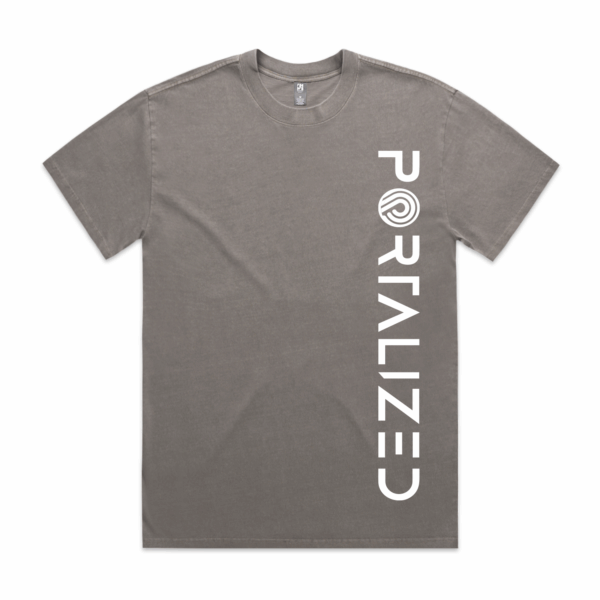 Men's Relax Vertical Logo Tee - Image 3